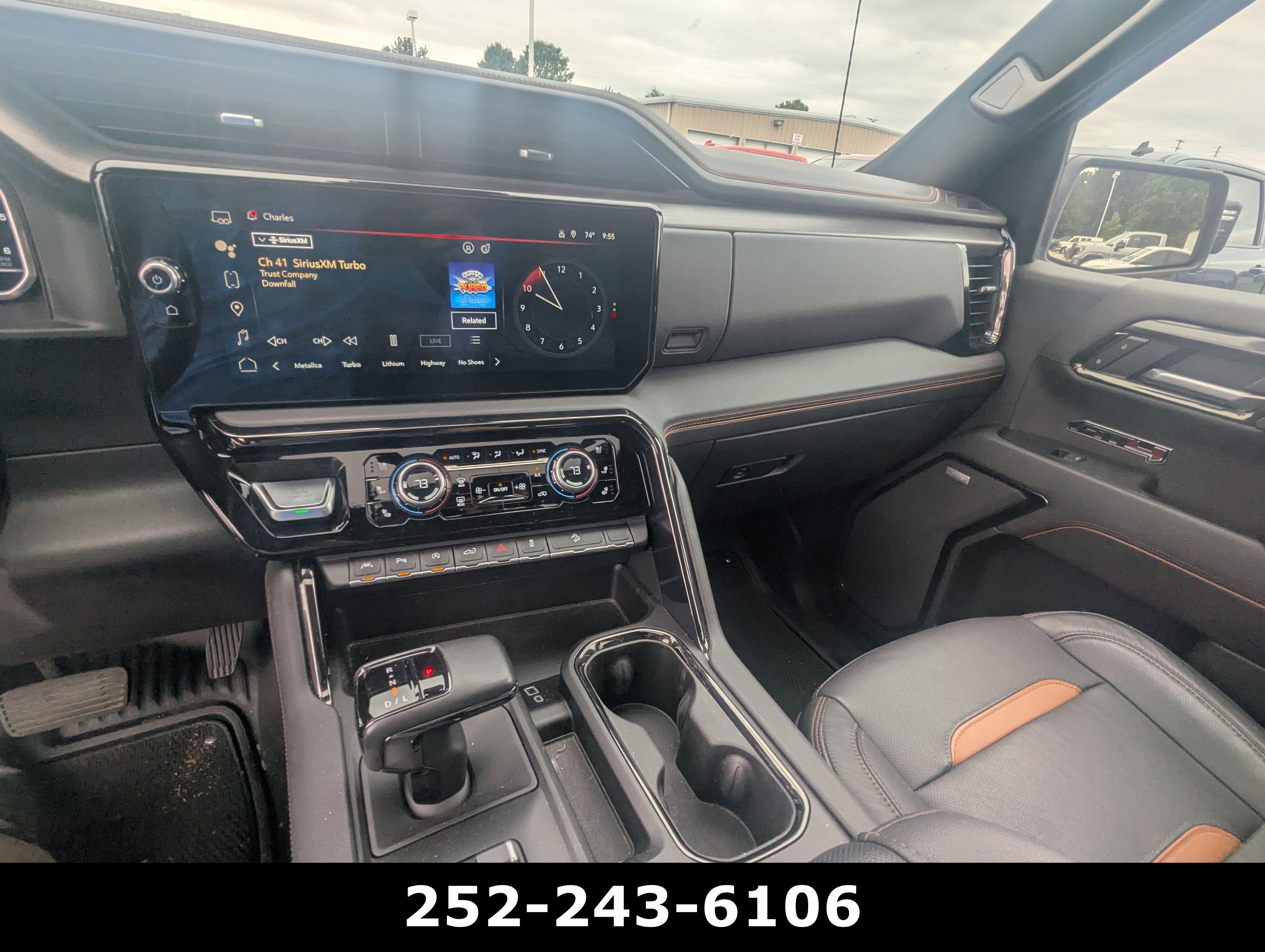 Used 2024 GMC Sierra 1500 AT4 w/ Technology Package AWD/4WD image 15