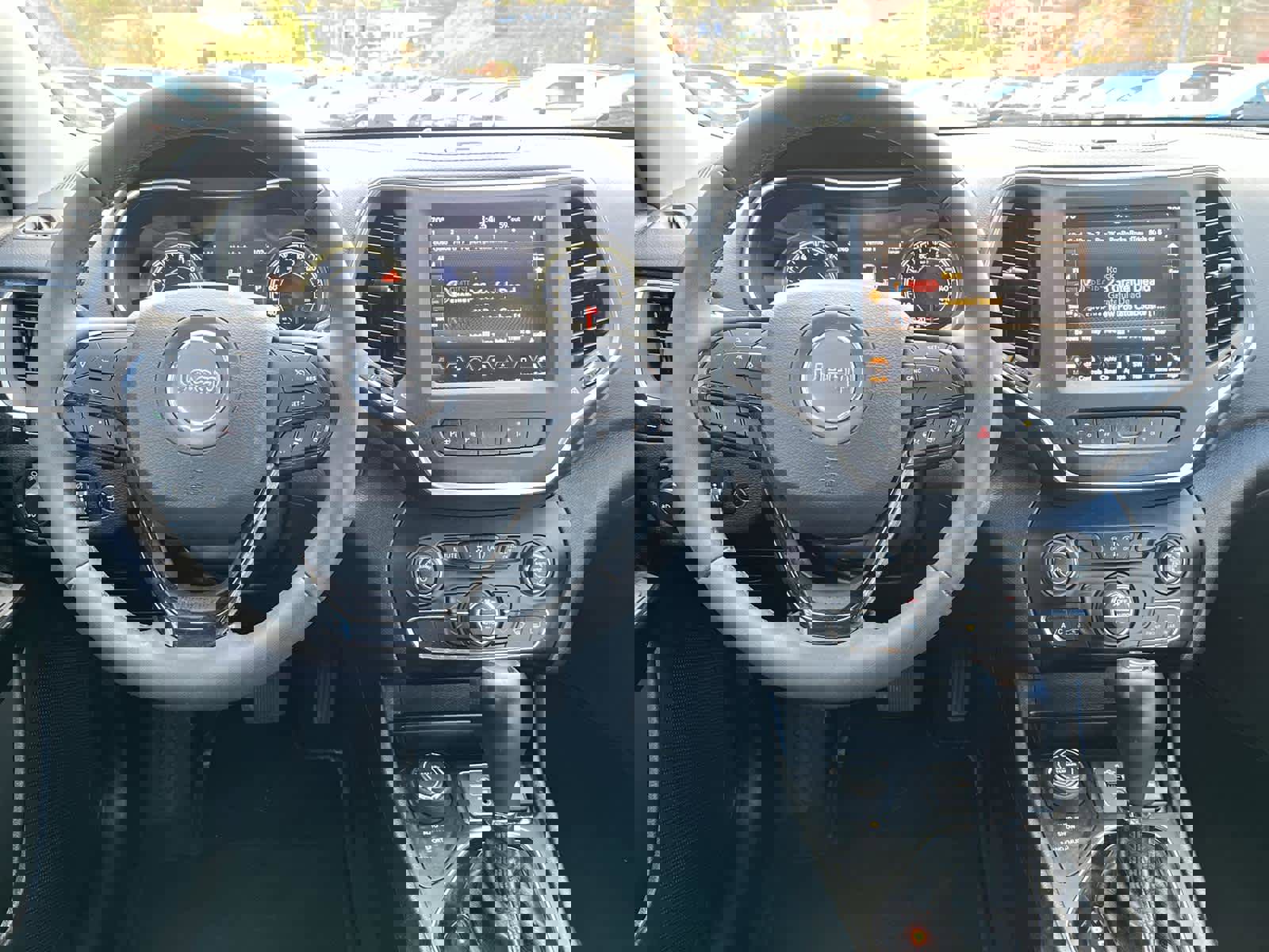 Used 2023 Jeep Cherokee Altitude Lux image 17