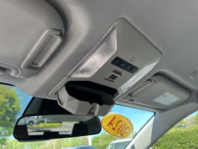 Used 2024 Toyota RAV4 Adventure image 30