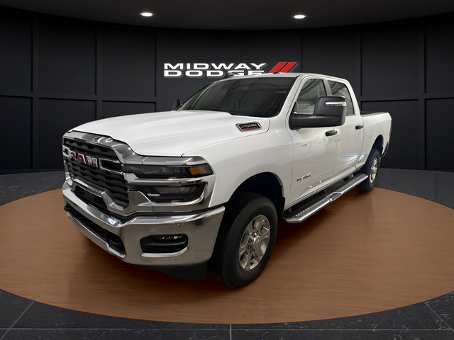 Used 2025 RAM 2500 Big Horn AWD/4WD image 2
