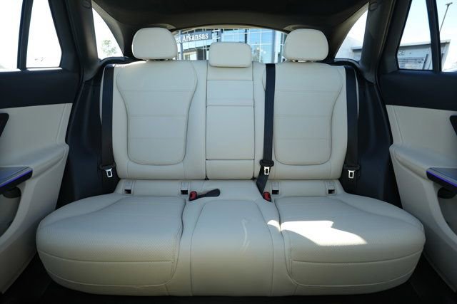 Used 2026 Mercedes-Benz GLC 300 4MATIC image 33