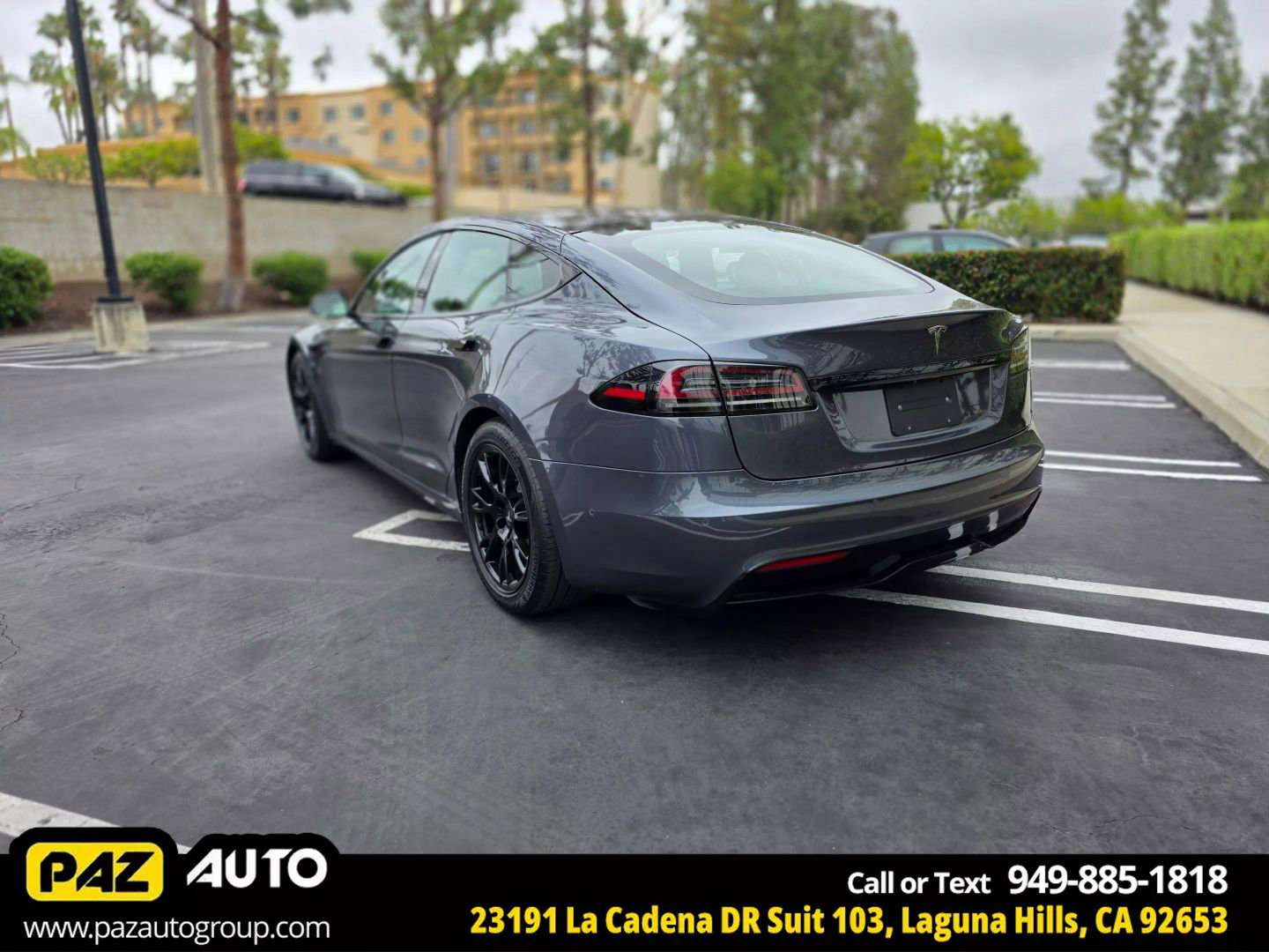 Used 2022 Tesla Model S image 3