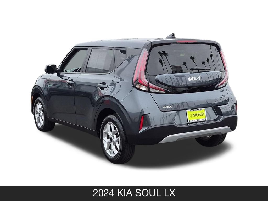 Used 2024 Kia Soul LX w/ Option Group 015 FWD image 7