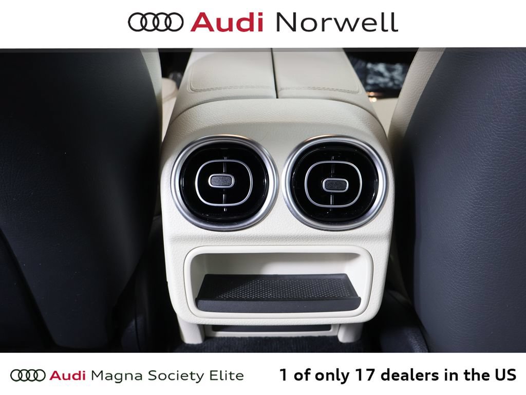 Used 2023 Mercedes-Benz C 300 4MATIC Sedan image 21