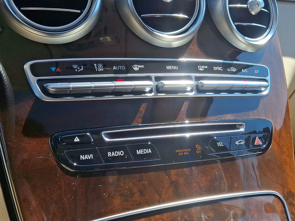 Used 2018 Mercedes-Benz GLC 300 4MATIC Coupe image 18