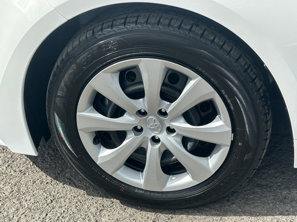 Used 2026 Toyota Corolla LE image 11
