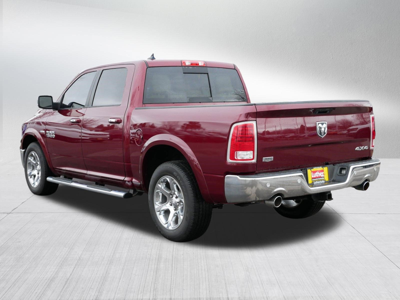 Used 2017 RAM 1500 Laramie w/ Convenience Group image 5