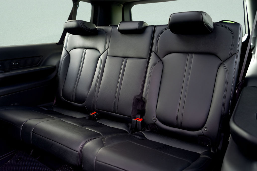 New 2026 Jeep Grand Wagoneer L Limited AWD/4WD image 26