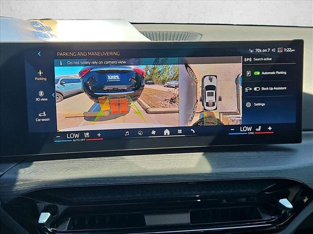 Used 2026 BMW 330i Sedan w/ Premium Package image 14