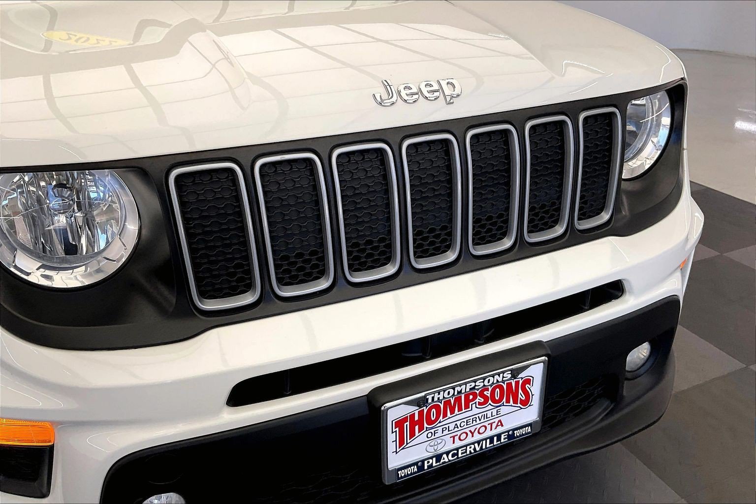 Used 2022 Jeep Renegade Latitude AWD/4WD image 29