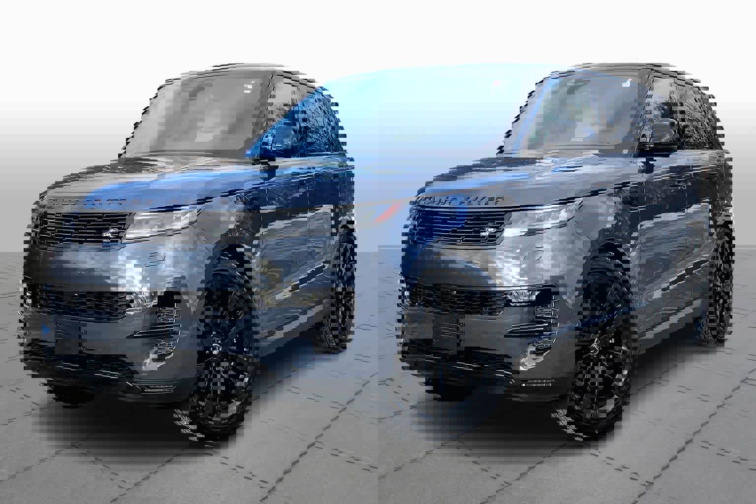 Used 2025 Land Rover Range Rover Sport SE