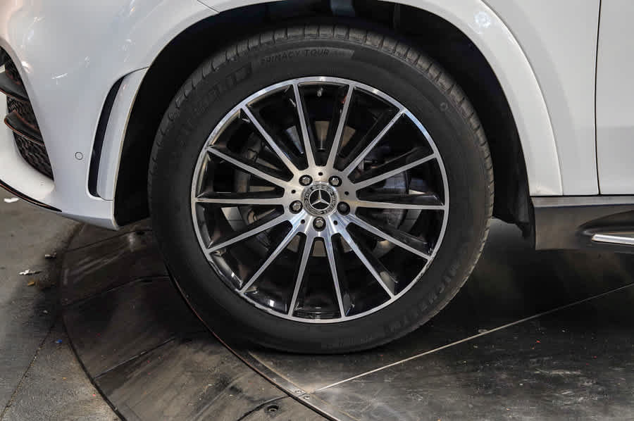 Used 2022 Mercedes-Benz GLE 350 4MATIC image 9