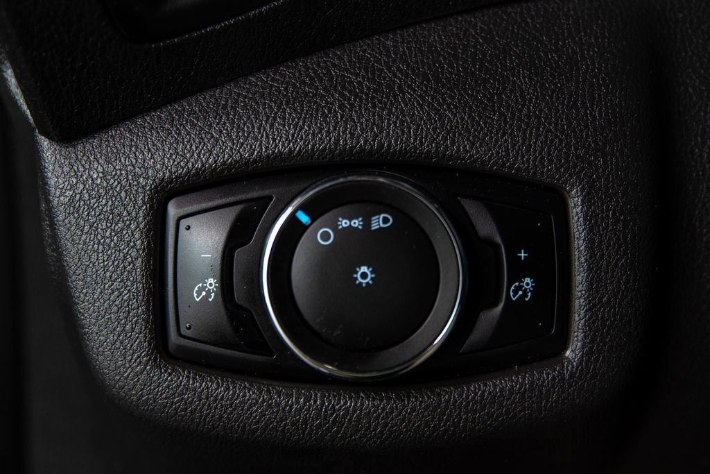 Used 2016 Ford Transit Connect XL FWD image 18