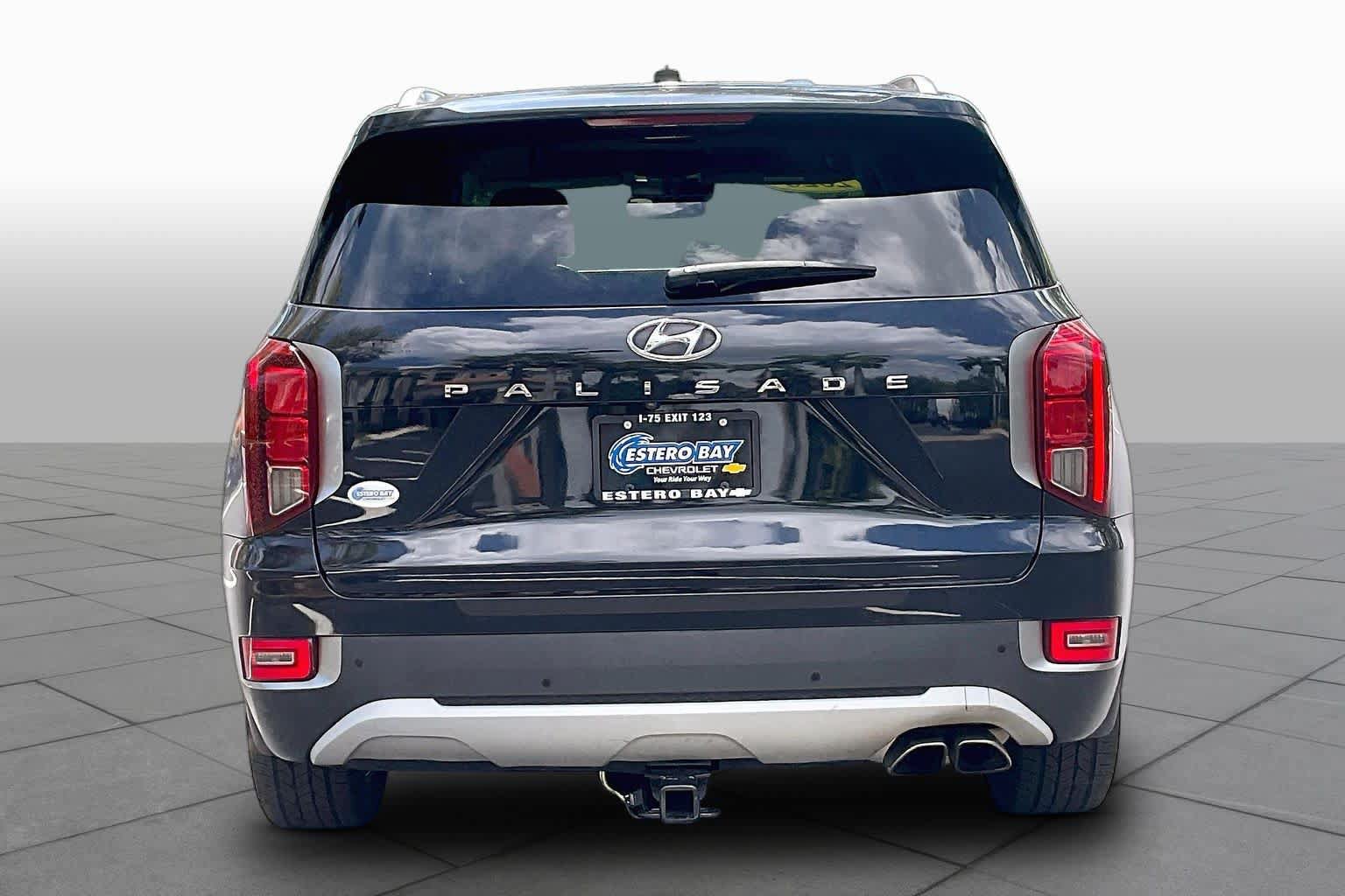 Used 2020 Hyundai Palisade SEL w/ Premium Package FWD image 5