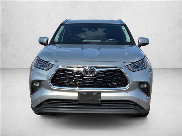 Certified 2024 Toyota Highlander Limited AWD/4WD video 2