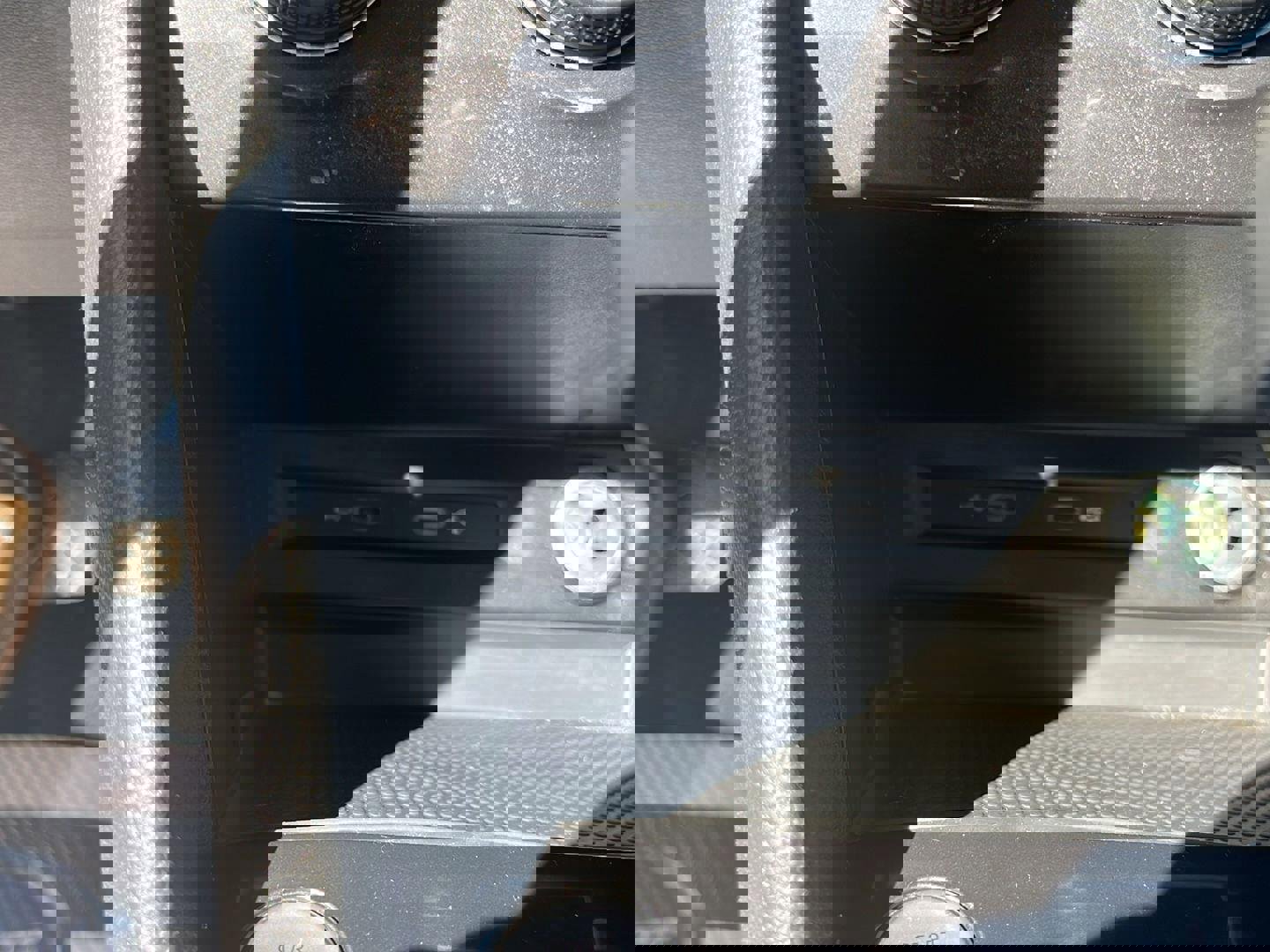 Used 2024 Volkswagen Tiguan Wolfsburg Edition image 21