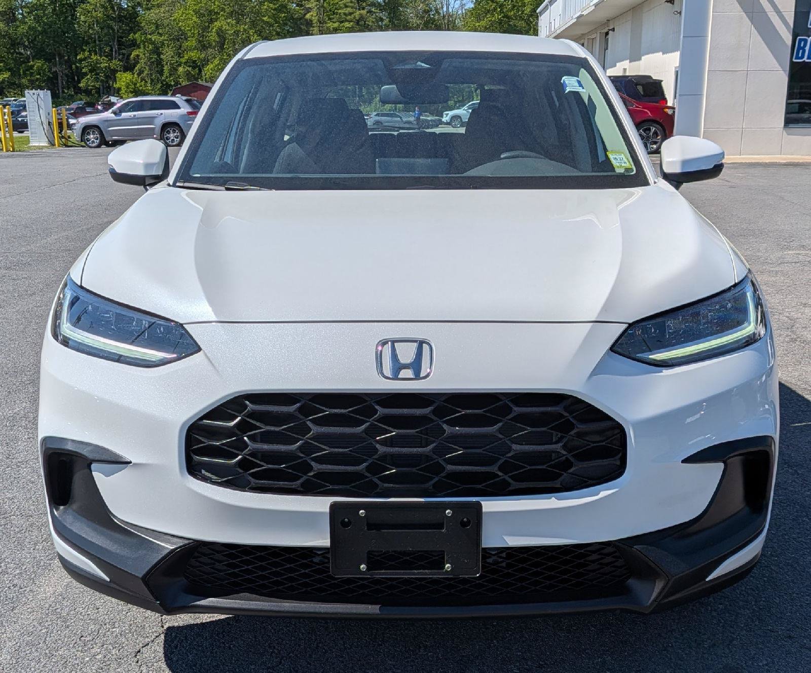 Certified 2024 Honda HR-V LX image 2
