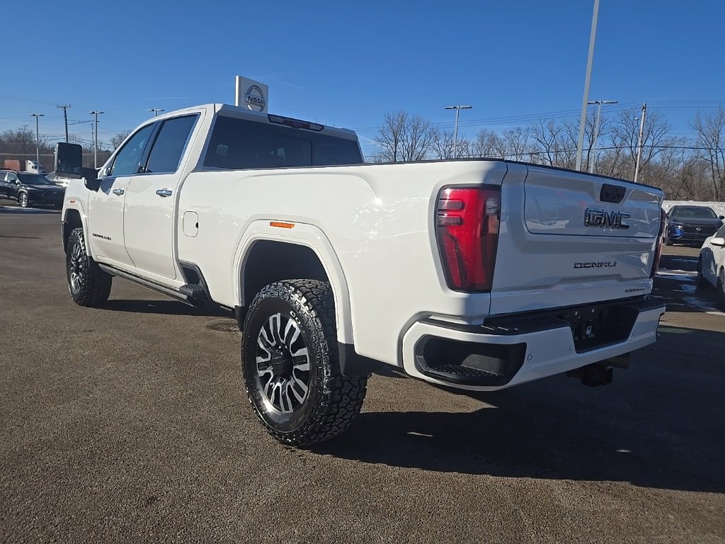 Used 2024 GMC Sierra 3500 Denali Ultimate image 5