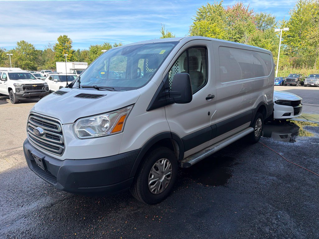 Used 2016 Ford Transit 250 130 Low Roof w/ Exterior Upgrade Package RWD image 5