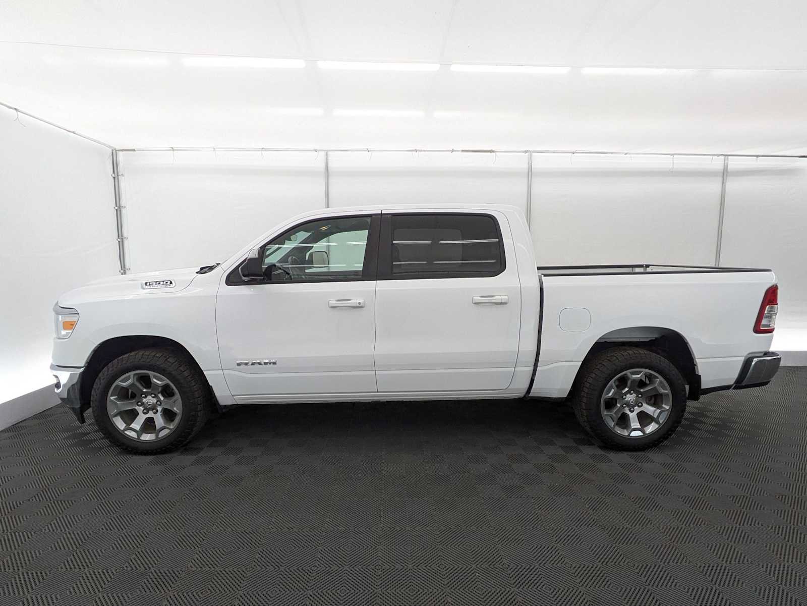 Used 2022 RAM 1500 Big Horn AWD/4WD image 3