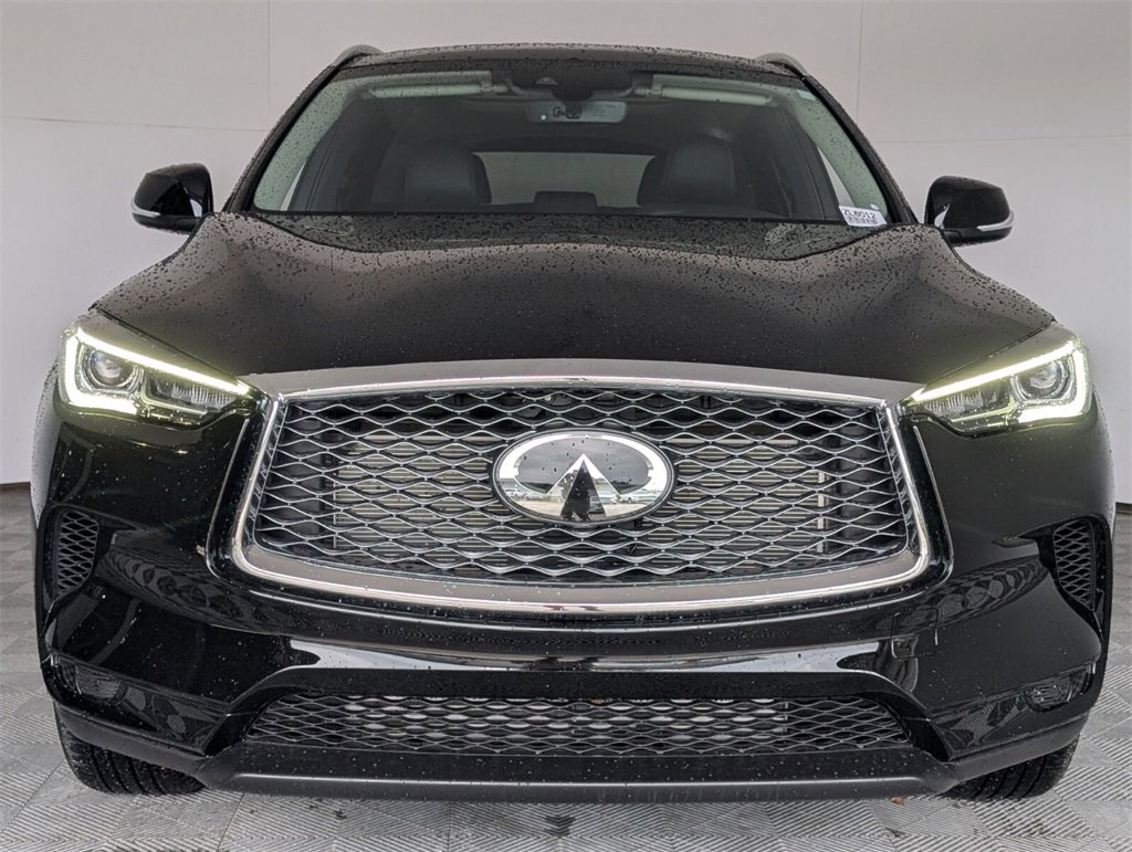 Certified 2025 INFINITI QX50 Luxe image 3