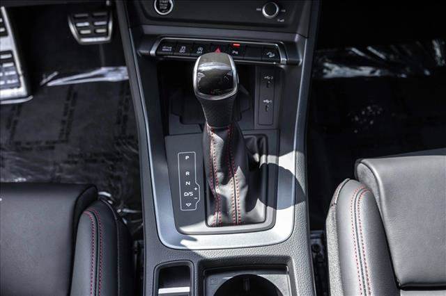 Certified 2025 Audi Q3 2.0T Premium Plus AWD/4WD image 19