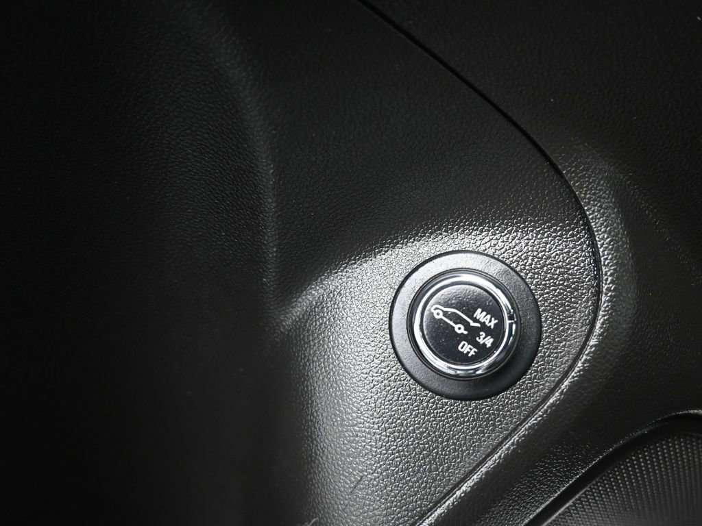 Used 2021 Buick Encore GX Select w/ Sport Touring Package image 11