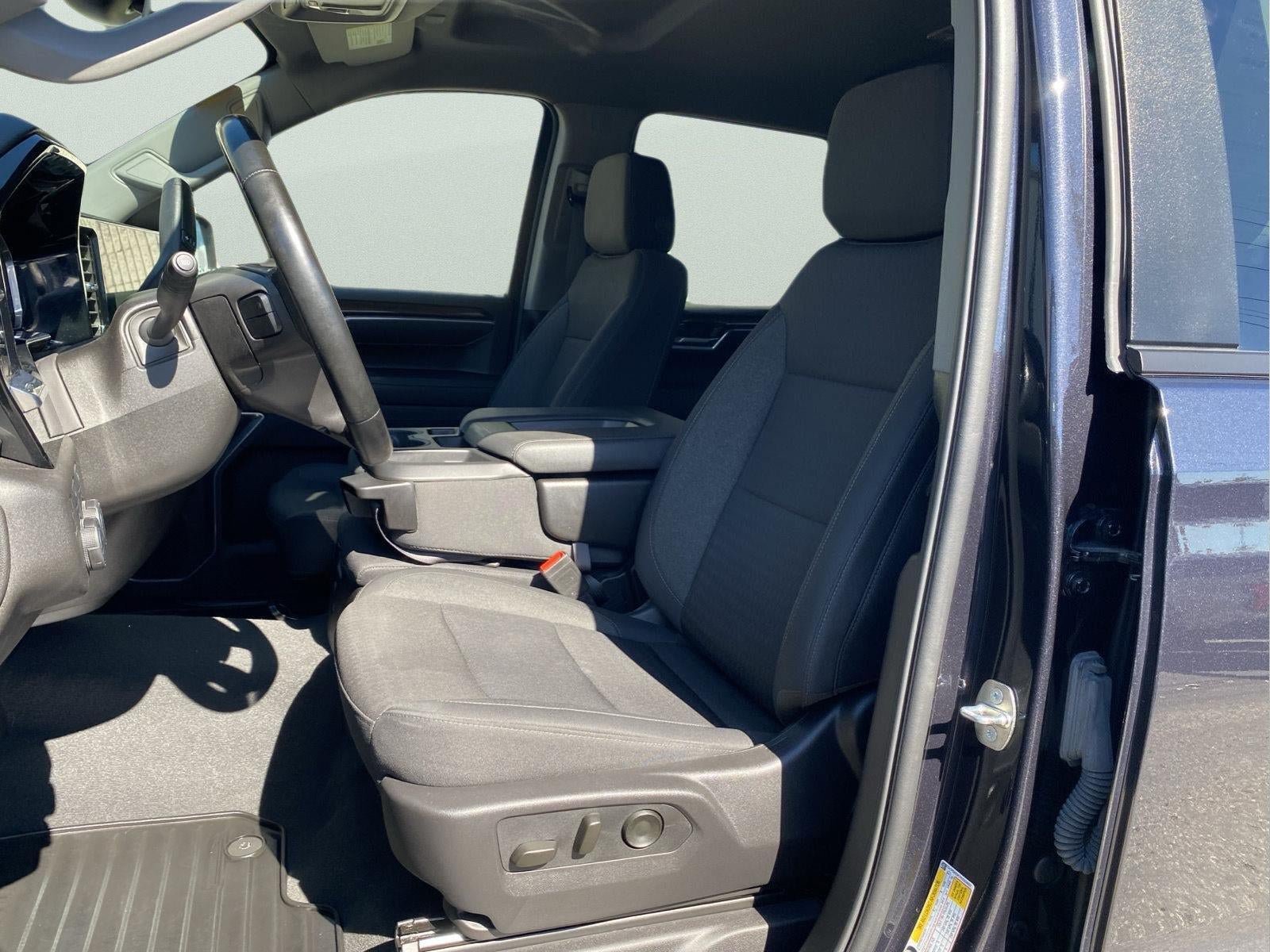 Used 2024 Chevrolet Silverado 1500 LT AWD/4WD image 11