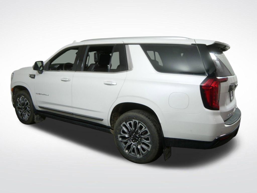 Used 2024 GMC Yukon Denali Ultimate AWD/4WD image 7