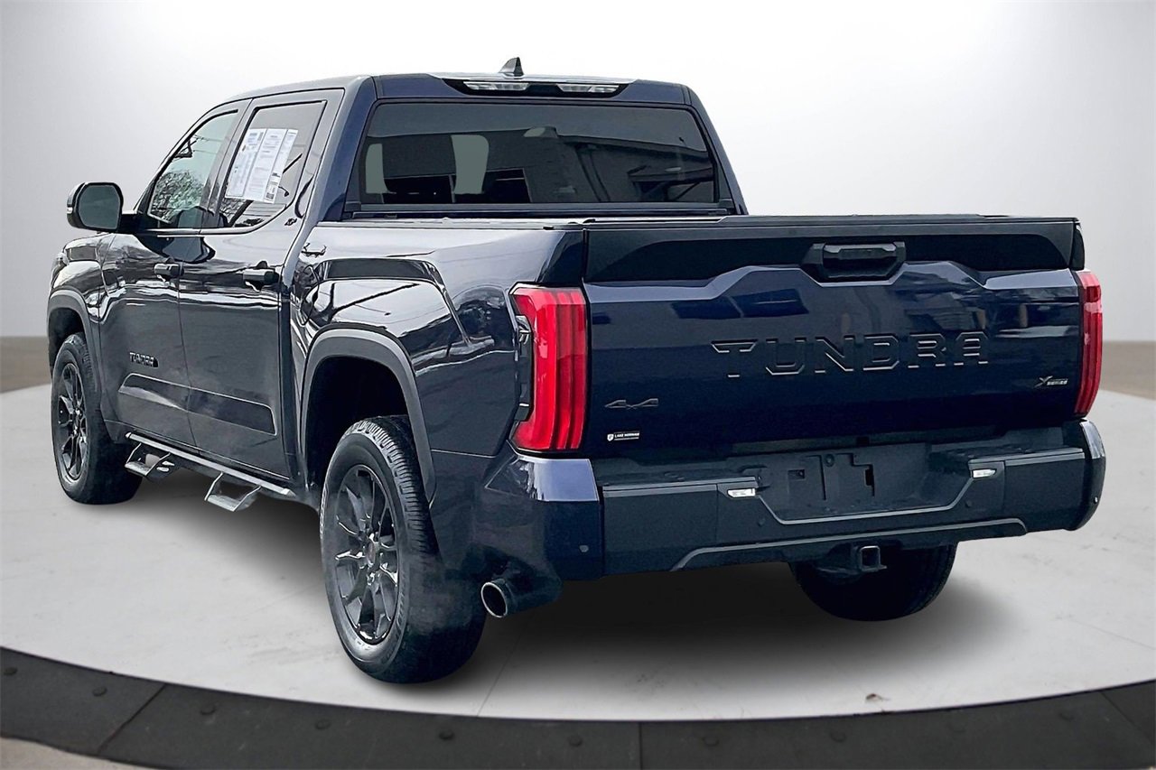 Used 2022 Toyota Tundra SR5 w/ SR5 Convenience Package image 7