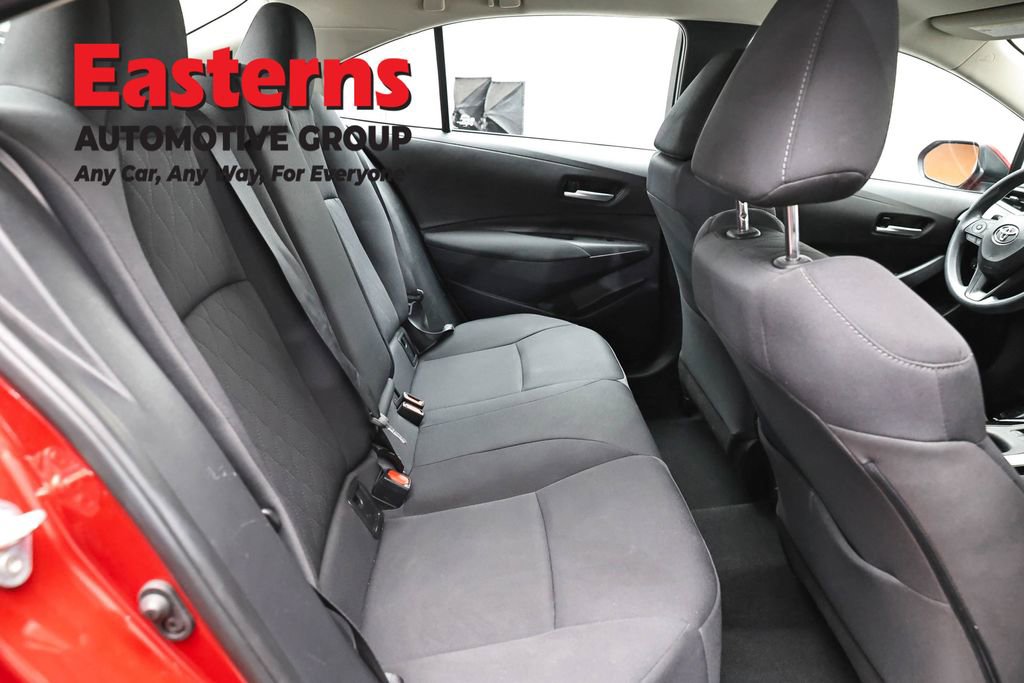 Used 2020 Toyota Corolla LE FWD image 22