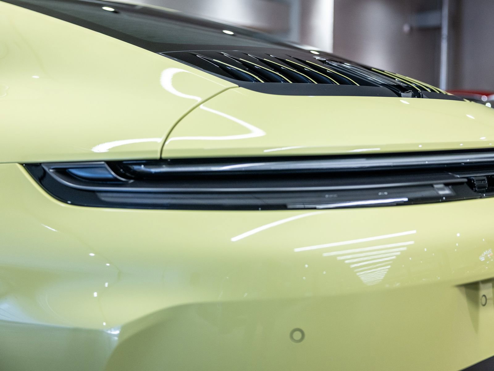 Certified 2025 Porsche 911 Carrera image 24