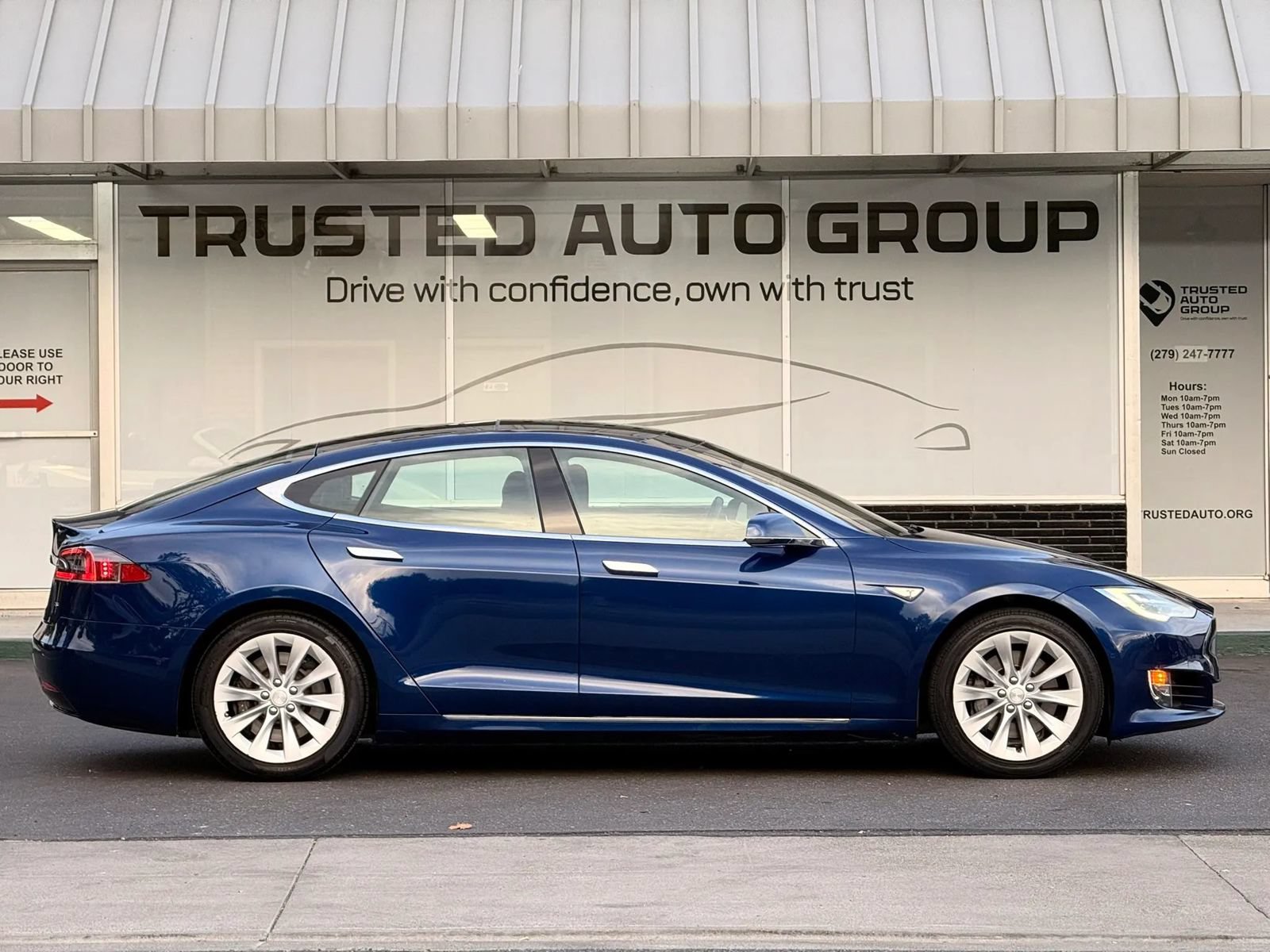 Used 2016 Tesla Model S 75 RWD image 5
