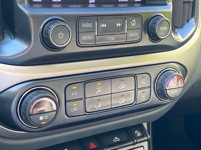 Used 2017 Chevrolet Colorado Z71 AWD/4WD image 25