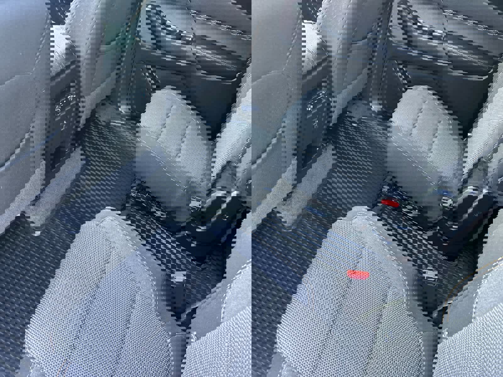 Used 2019 Chevrolet Traverse LT image 12