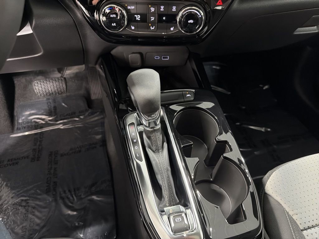 New 2026 Chevrolet Trax LT w/ Sunroof Package image 29