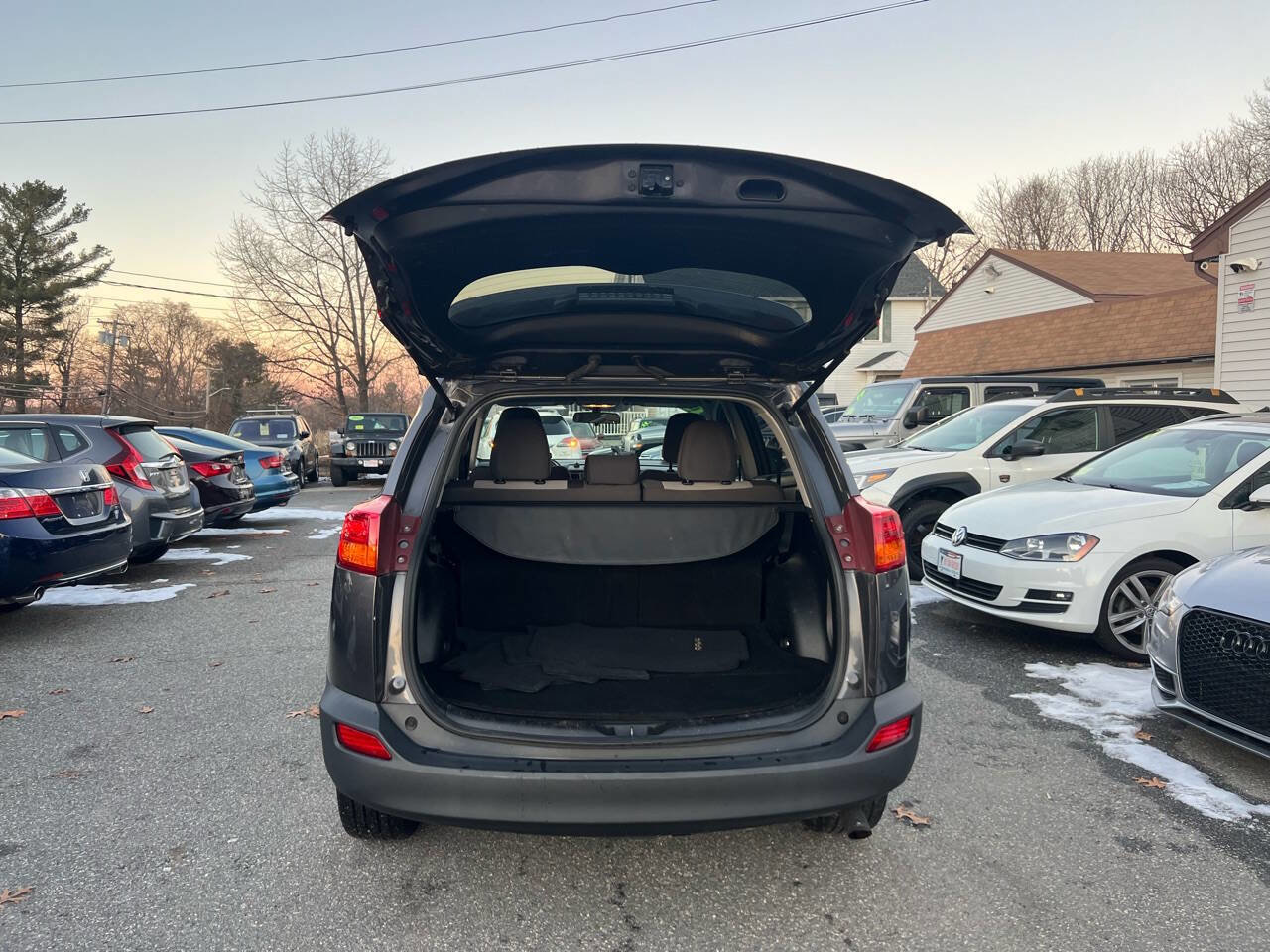 Used 2015 Toyota RAV4 XLE image 15