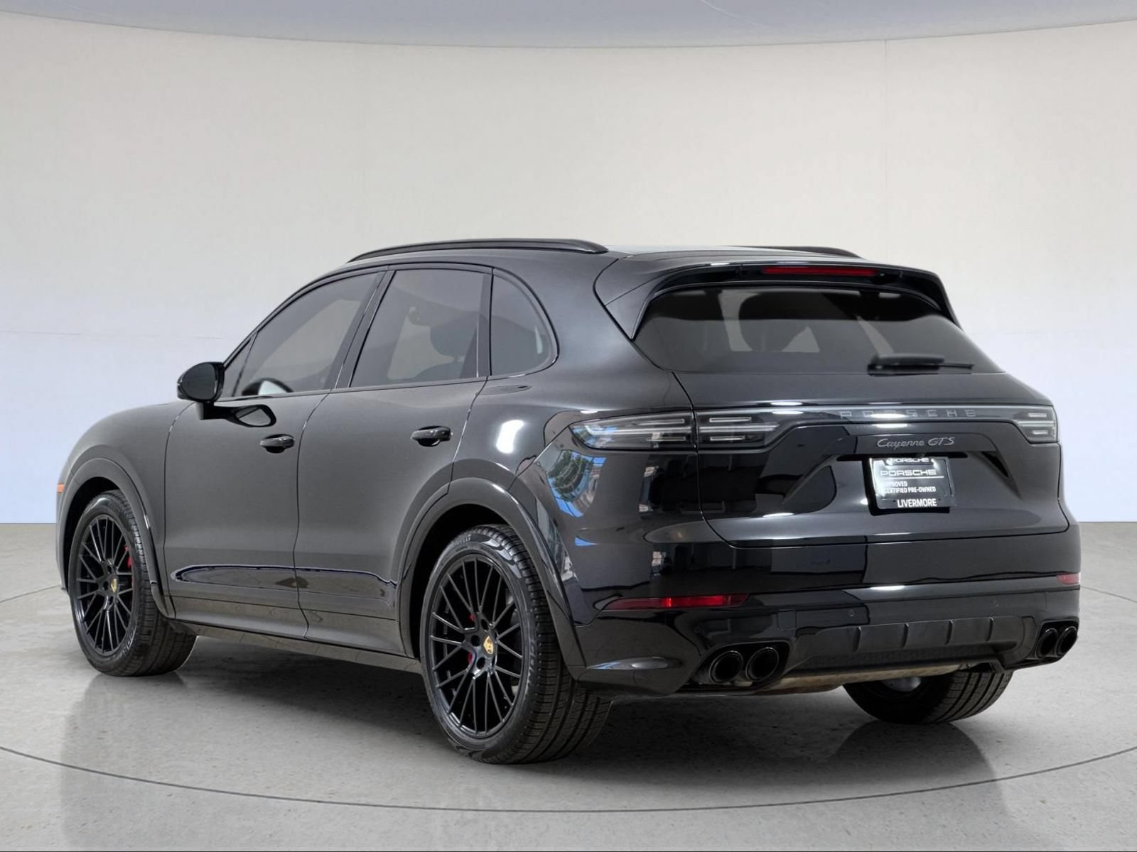 Certified 2023 Porsche Cayenne GTS AWD/4WD image 3