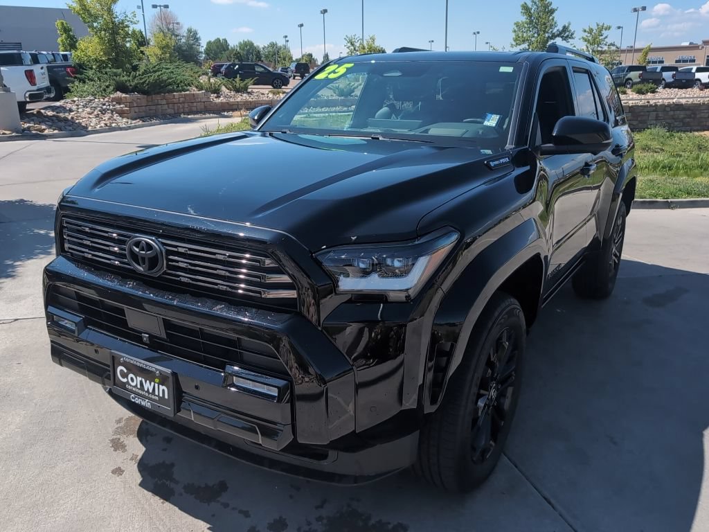 Used 2025 Toyota 4Runner Platinum AWD/4WD image 3