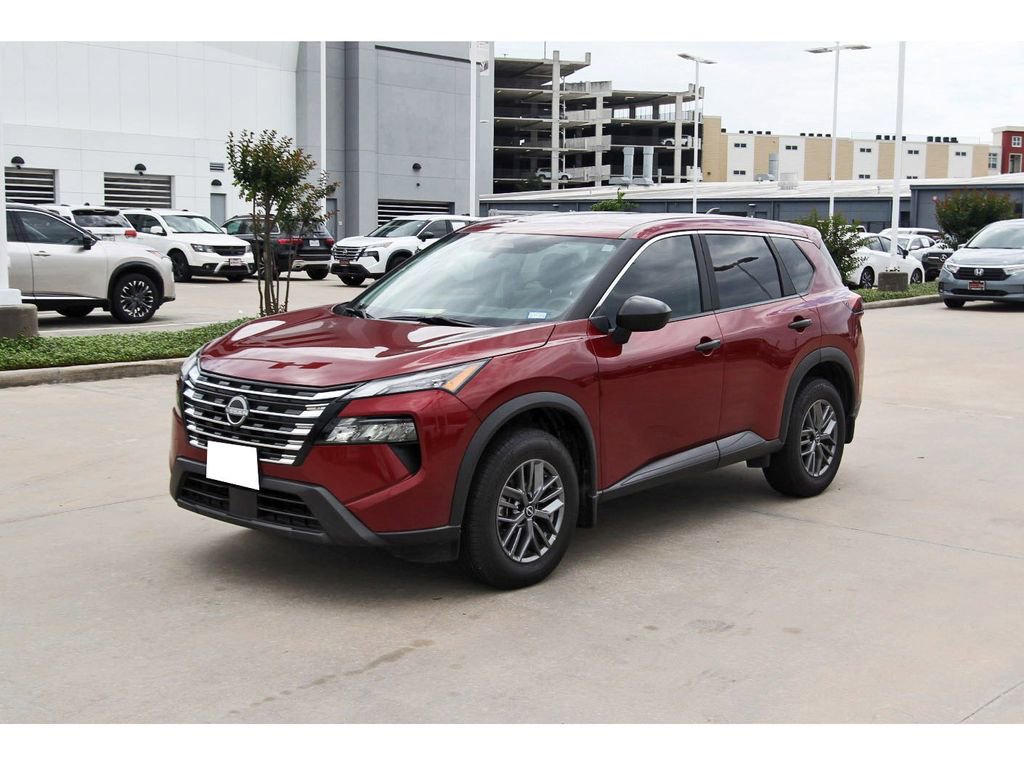 Used 2024 Nissan Rogue S image 2