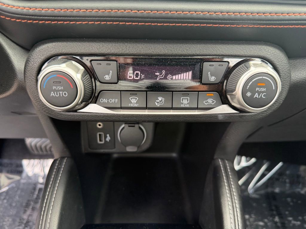 Used 2019 Nissan Kicks SR w/ SR Premium Package image 25