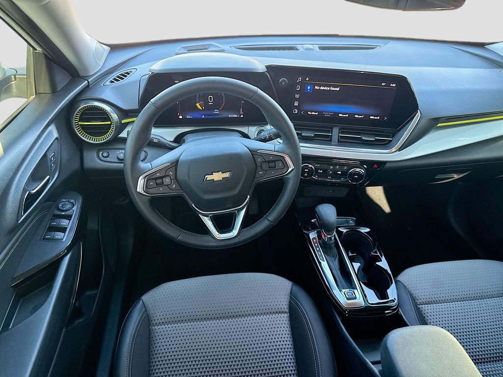 Used 2024 Chevrolet Trax LT w/ Driver Confidence Package image 19