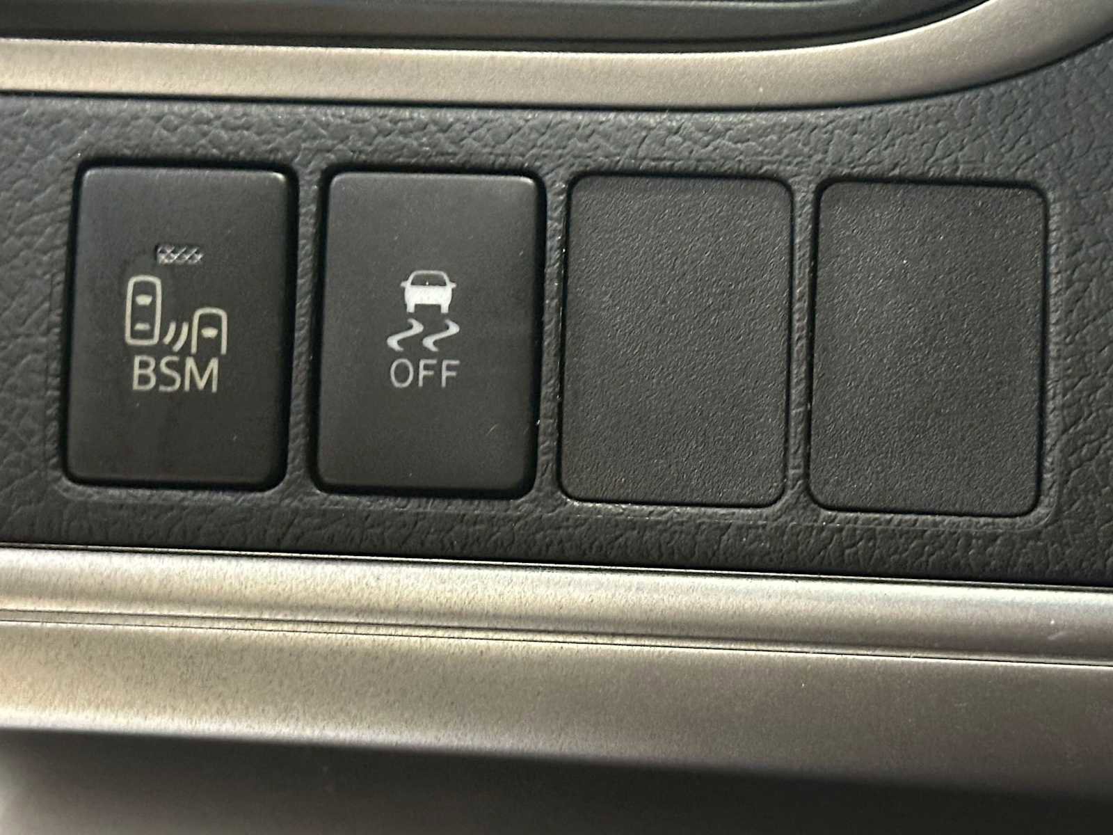 Used 2013 Toyota Camry SE w/ Leather Pkg image 17