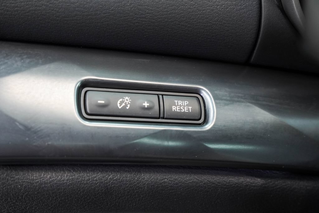 Used 2023 Nissan Maxima SR w/ Sport Mat Group FWD image 45