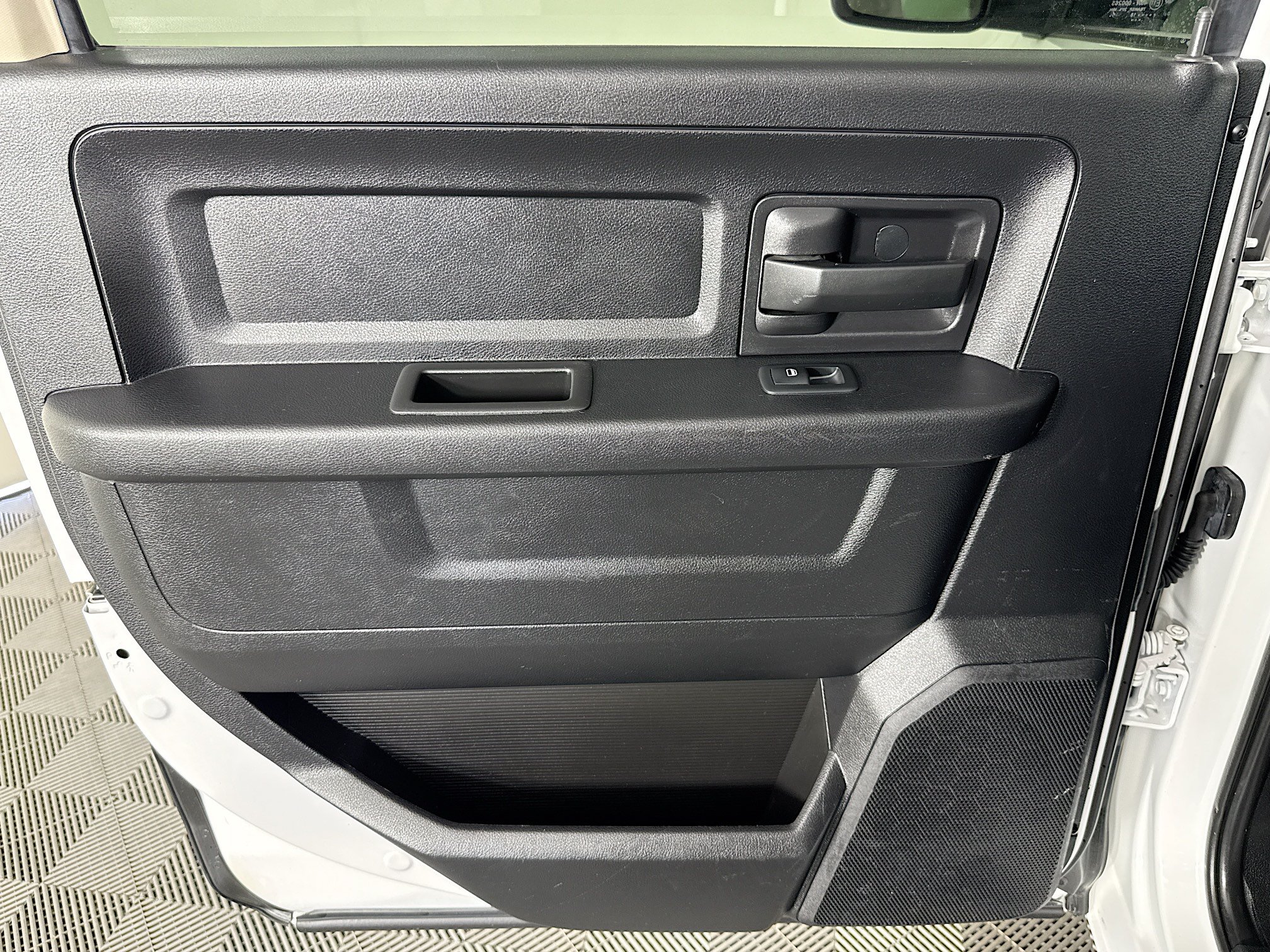 Used 2018 RAM 1500 Tradesman RWD image 23