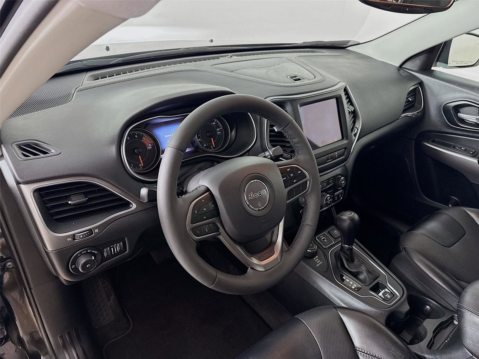 Used 2022 Jeep Cherokee Latitude Lux image 9