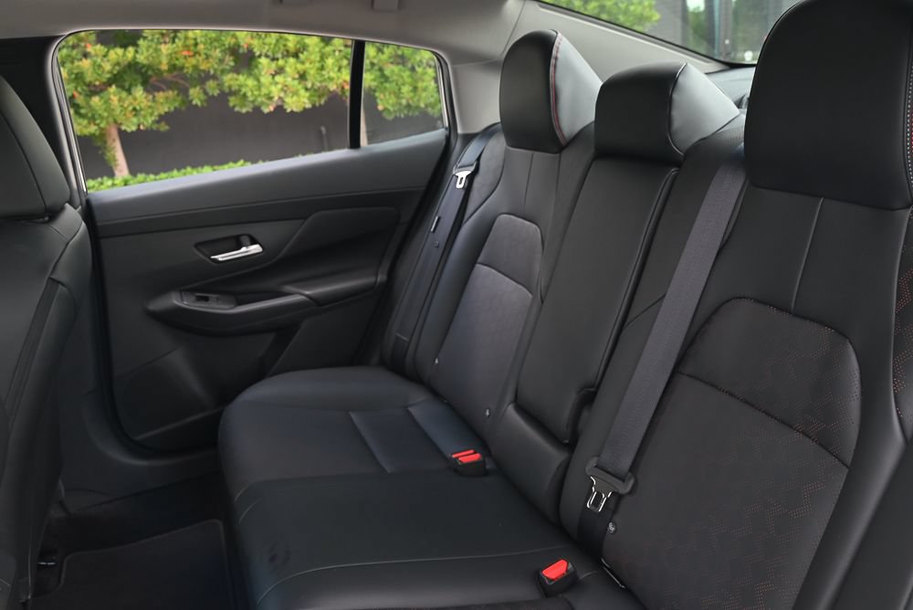 Used 2026 Nissan Sentra SR w/ SR Premium Package FWD image 12