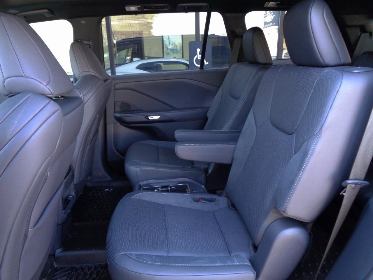 Used 2025 Lexus TX 500h AWD image 13