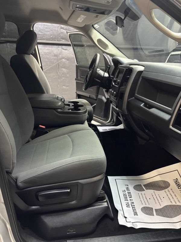 Used 2018 RAM 2500 Tradesman w/ Chrome Appearance Group AWD/4WD image 9