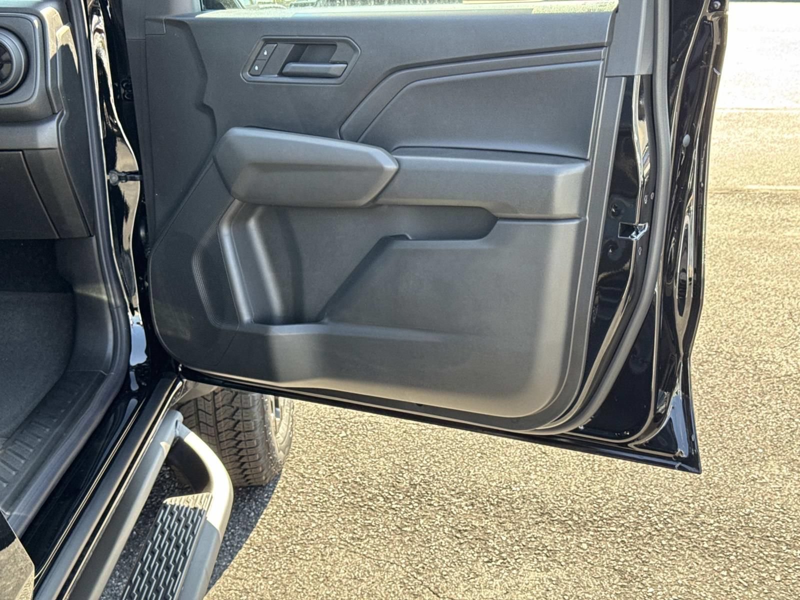 New 2026 Chevrolet Colorado Trail Boss AWD/4WD image 10